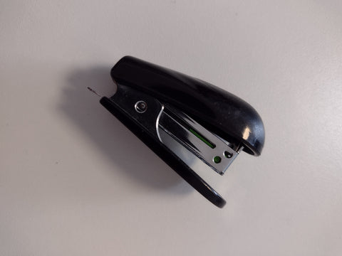 Making Memories mini stapler $1